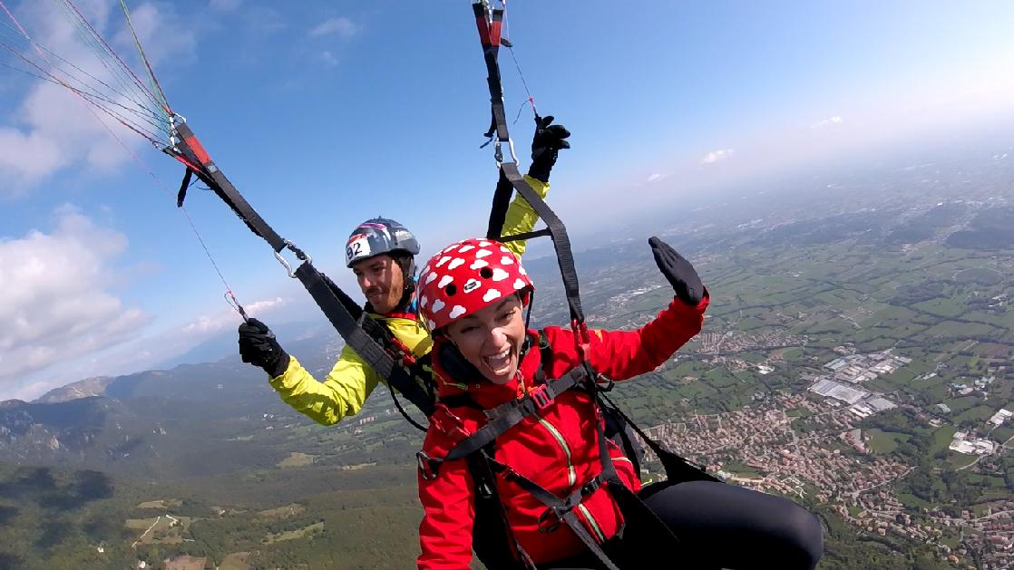 Vouchery na tandemový let paraglidem s Telebridge team také při závodě v Mikulově